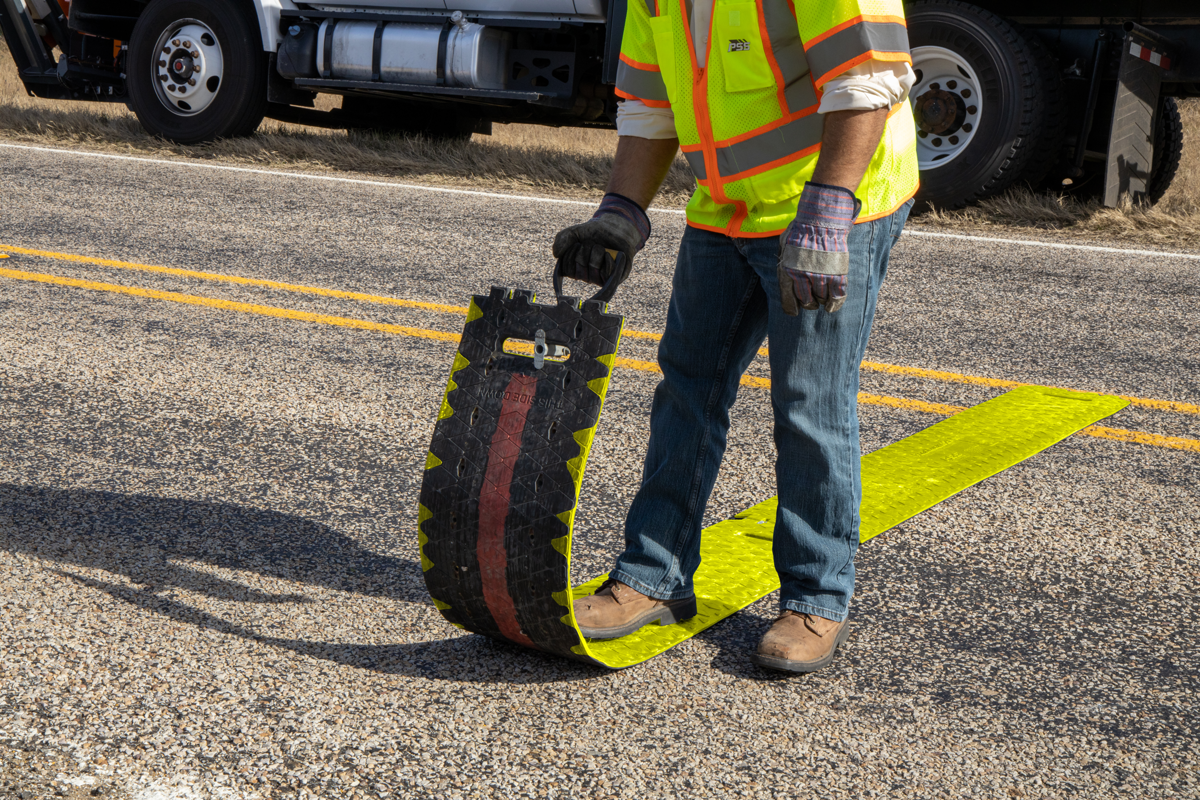 Roadquake Raptor Orange & Yellow RoadQuake™ 2F Temporary Portable Rumble Strip